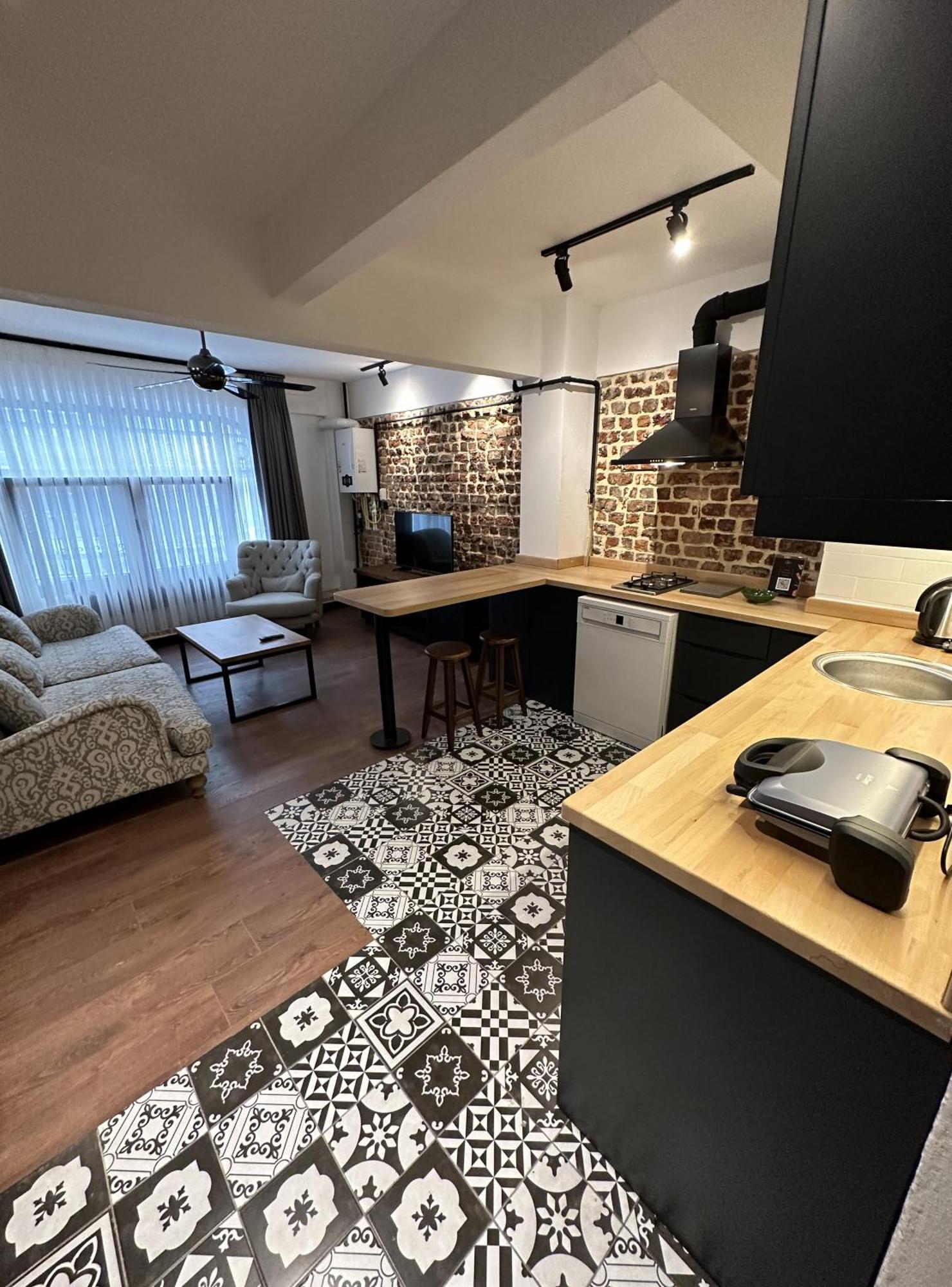 Alness Residence อิสตันบูล ภายนอก รูปภาพ